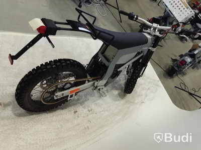 YW2C1M106NT001197 Lätt motorcykel Cake, KALK WORK. Begagnad. Inkl. laddare.