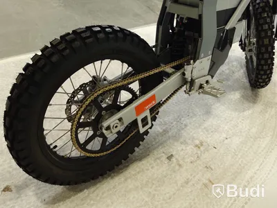 YW2C1M106NT001197 Lätt motorcykel Cake, KALK WORK. Begagnad. Inkl. laddare.