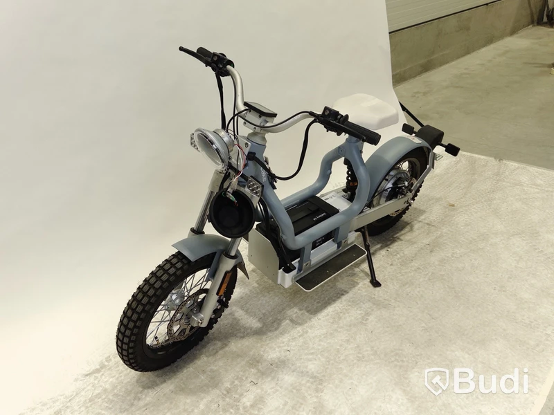 YW2C4H046NA000310 Moped Cake MAKKA FLEX GREY, inkl. laddare. Begagnad. Obs! Utlandsregistrerad