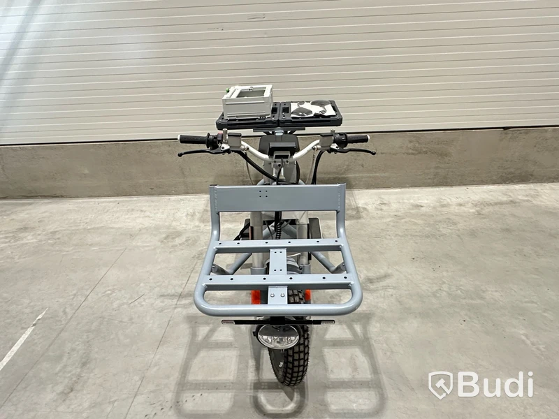 YW2C3M040MT000348 Moped Cake ÖSA FLEX WORK. Begagnad. Inkl. laddare.