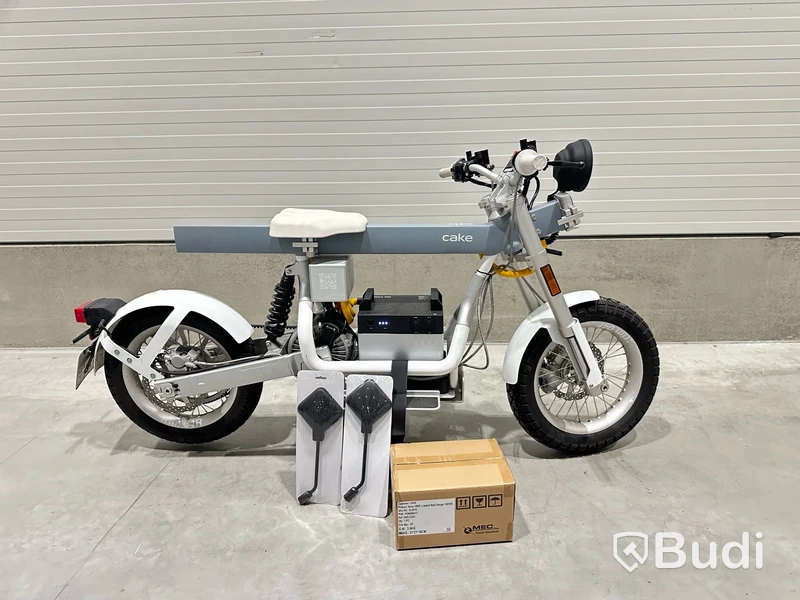 YW2C2M106LT000061 Lätt motorcykel Cake ÖSA PLUS. Begagnad. Obs! Utlandsregistrerad