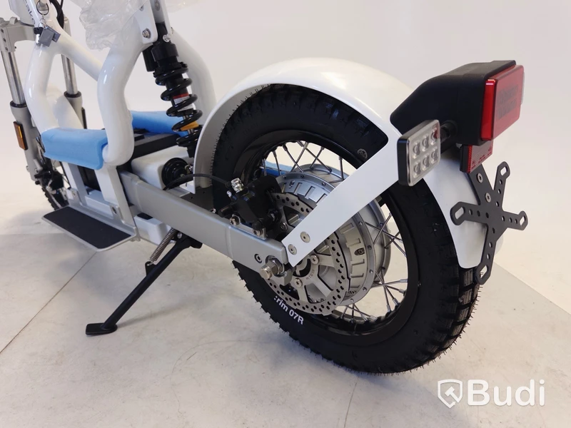 Moped Cake Makka range white | YW2C4H017NA000067