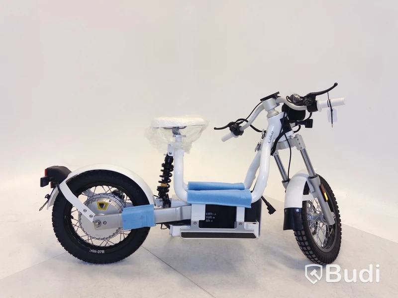 Moped Cake Makka range white | YW2C4H017NA000067