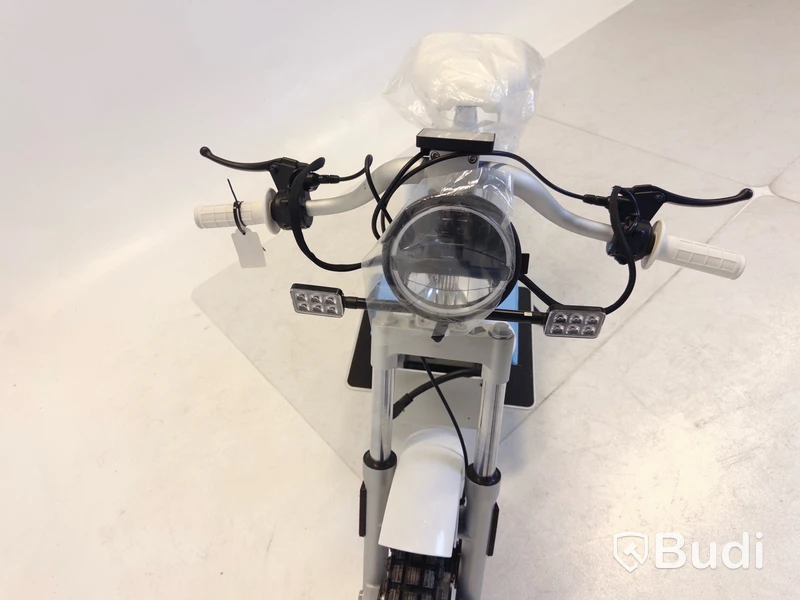 Moped Cake Makka range white | YW2C4H017NA000067