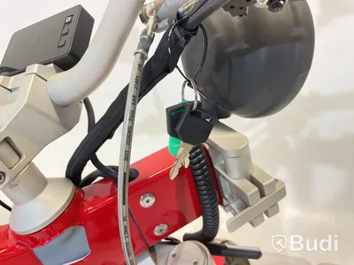 Moped Cake ÖSA FLEX 2021 | Begagnad. Med Tillbehör.