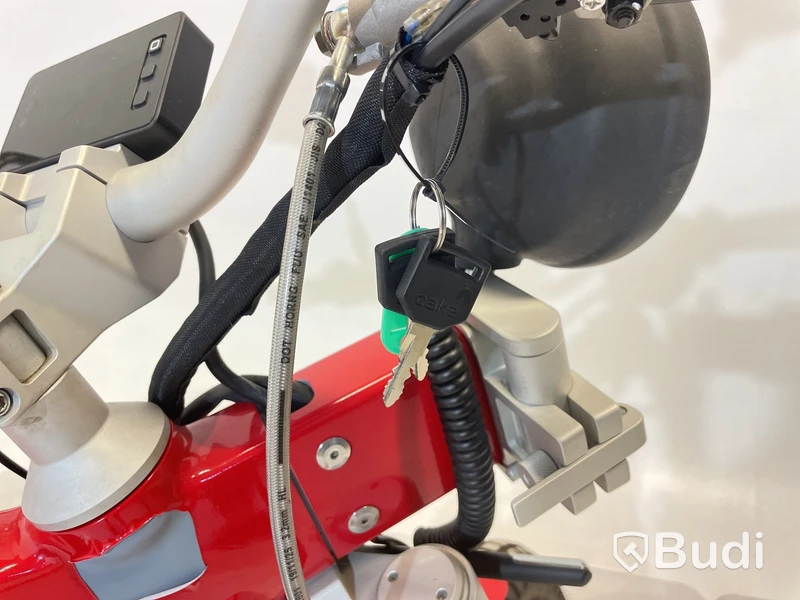 Moped Cake ÖSA FLEX 2021 | Begagnad. Med Tillbehör.