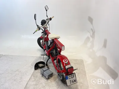 Moped Cake ÖSA FLEX 2021 | Begagnad. Med Tillbehör.