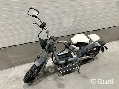 Moped Cake MAKKA FLEX GREY 2022 | Begagnad. Med Tillbehör.