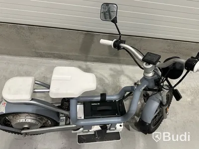 Moped Cake MAKKA FLEX GREY 2022 | Begagnad. Med Tillbehör.