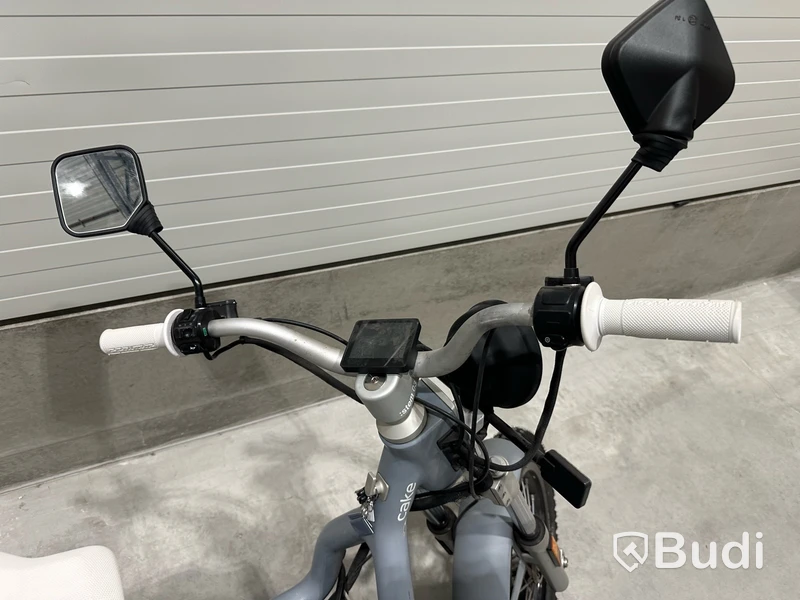 Moped Cake MAKKA FLEX GREY 2022 | Begagnad. Med Tillbehör.
