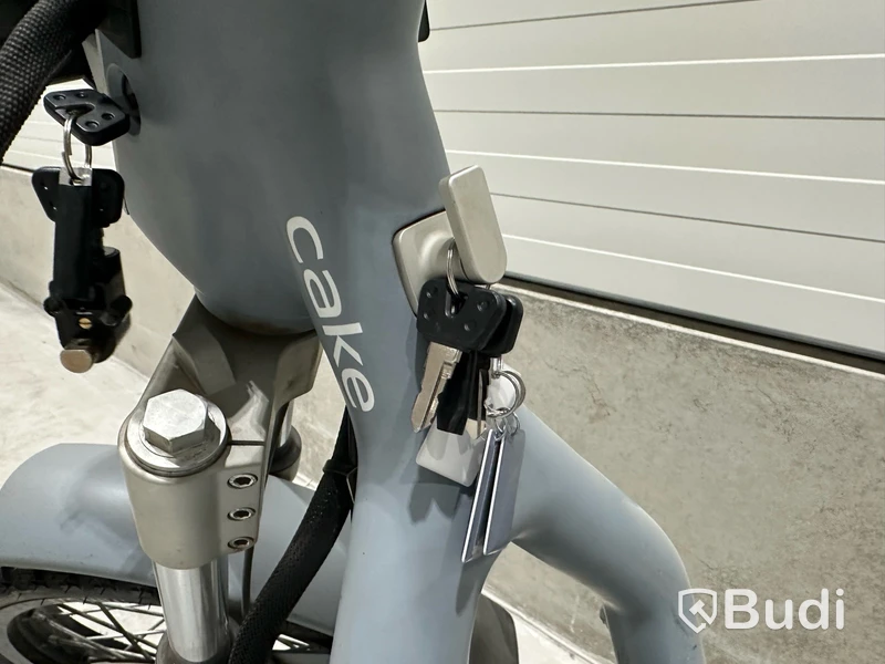 Moped Cake MAKKA FLEX GREY 2022 | Begagnad. Med Tillbehör.