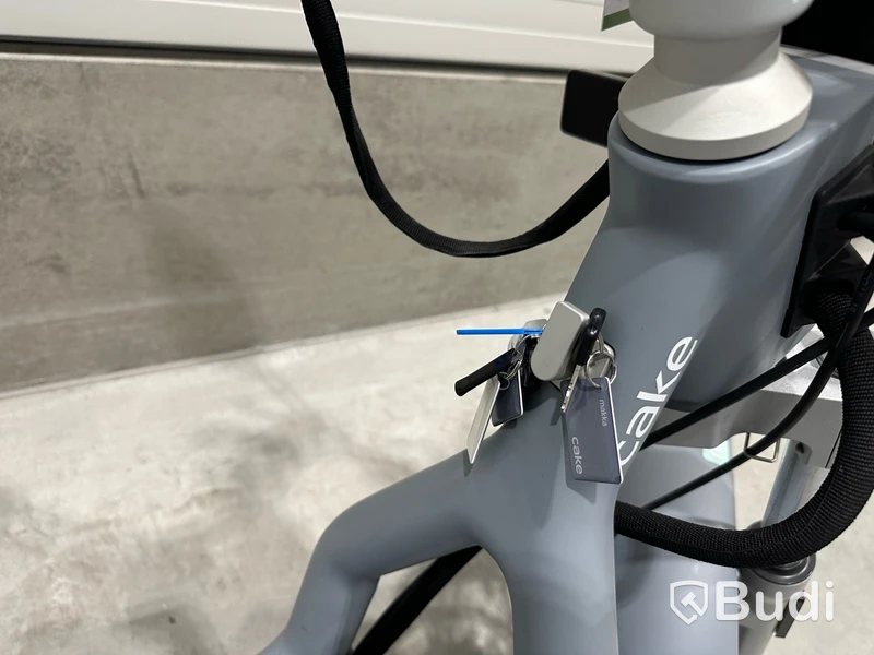 Moped Cake MAKKA FLEX GREY 2023 | Begagnad. Med Tillbehör.