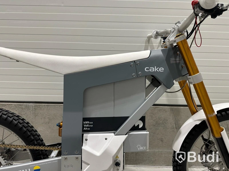 Lätt motorcykel Cake KALK OR. Begagnad. Med Tillbehör