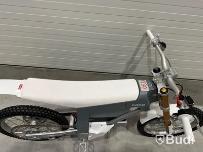 Lätt motorcykel Cake KALK OR. Begagnad. Med Tillbehör