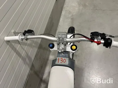 Lätt motorcykel Cake KALK OR. Begagnad. Med Tillbehör