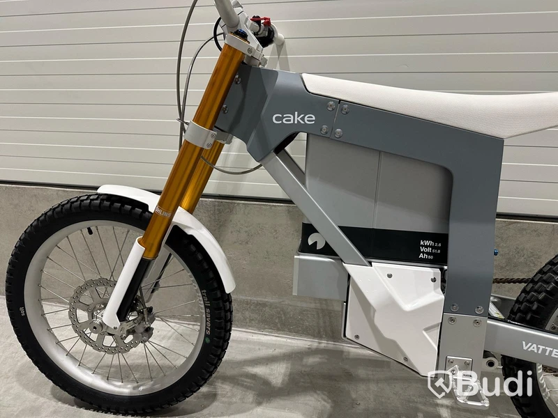 Lätt motorcykel Cake KALK OR. Begagnad. Med Tillbehör