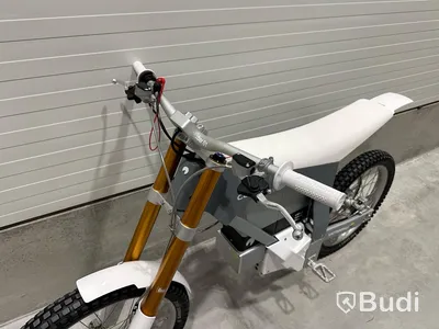 Lätt motorcykel Cake KALK OR. Begagnad. Med Tillbehör