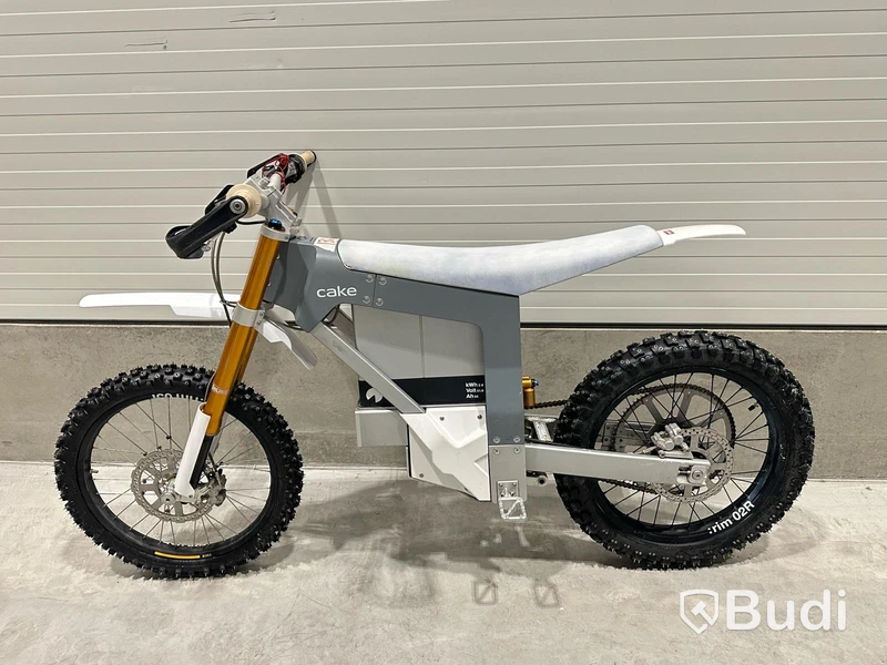 Lätt motorcykel Cake KALK OR. Begagnad. Med Tillbehör
