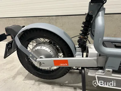 Moped Cake MAKKA RANGE GREY. Begagnad. Med Tillbehör. Klass 2