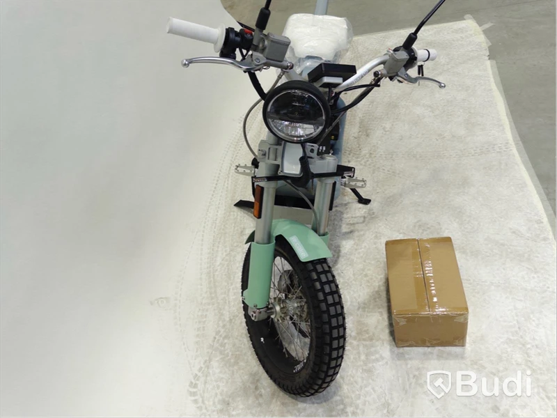 Moped Cake ÖSA FLEX. Begagnad. Med Tillbehör. Obs! Utlandsregistrerad