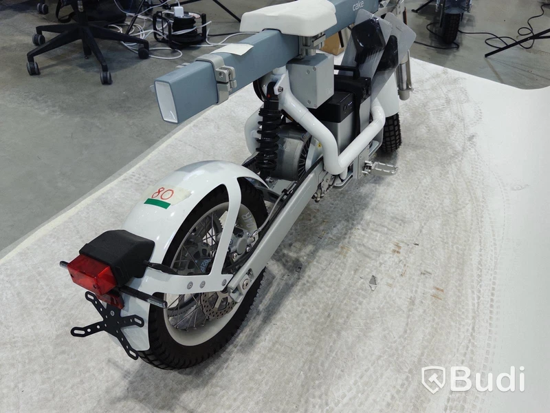 Lätt motorcykel Cake ÖSA PLUS. Begagnad. Med Tillbehör. Obs! Utlandsregistrerad