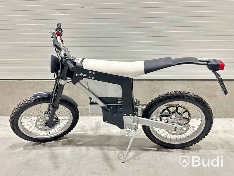 Lätt motorcykel Cake KALK INK & 2020. Begagnad. Med Tillbehör. Chassinr: YW2C1M108KT000256