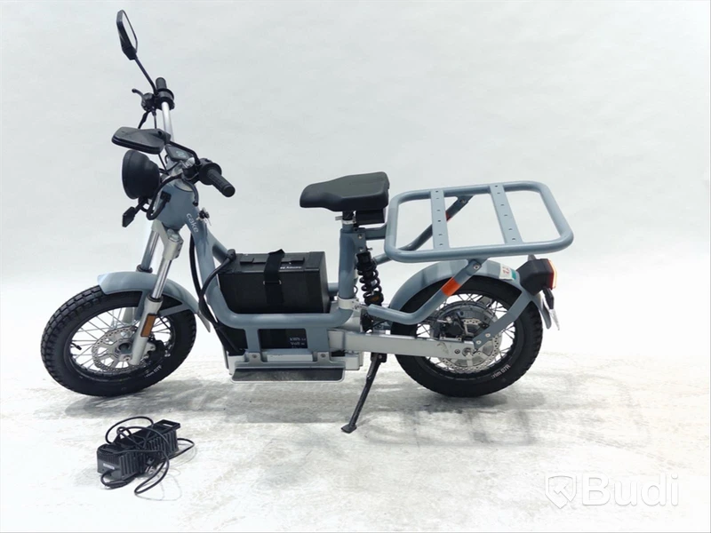 Moped Cake MAKKA FLEX WORK, REGNR; MDG49F. Begagnad. Med Tillbehör. Klass 1