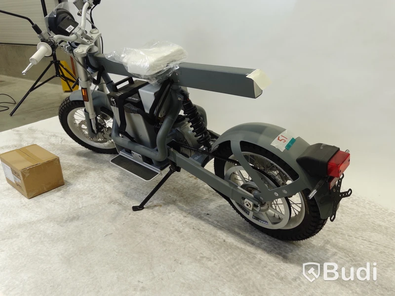 Lätt motorcykel, Cake ÖSA PLUS. Begagnad. Med Tillbehör. YW2C2M101NT000746