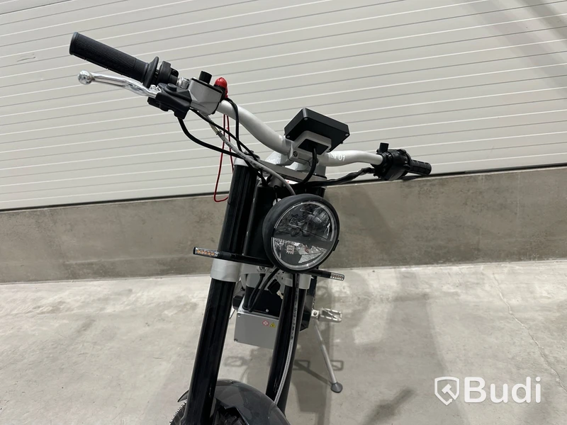 Lätt motorcykel Cake KALK INK & 2020, REGNR; FTK35N. Begagnad. Med Tillbehör.