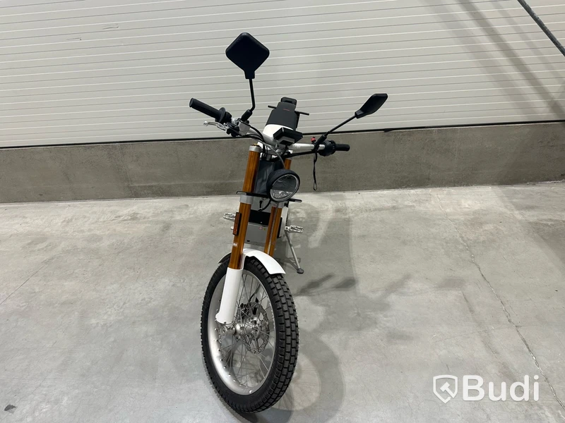 Lätt motorcykel Cake KALK & 2022, REGNR; XCD31P. Begagnad. Med Tillbehör.