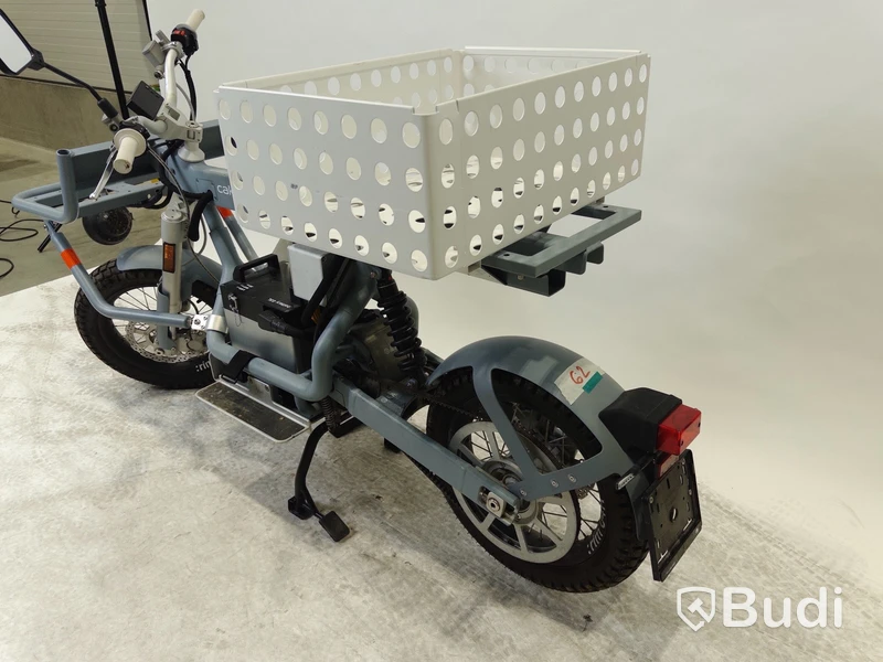 YW2C3M049NT000706 Moped Cake ÖSA FLEX. Begagnad. Med Tillbehör.