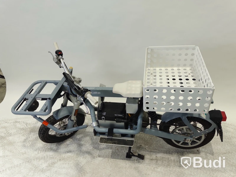 YW2C3M049NT000706 Moped Cake ÖSA FLEX. Begagnad. Med Tillbehör.