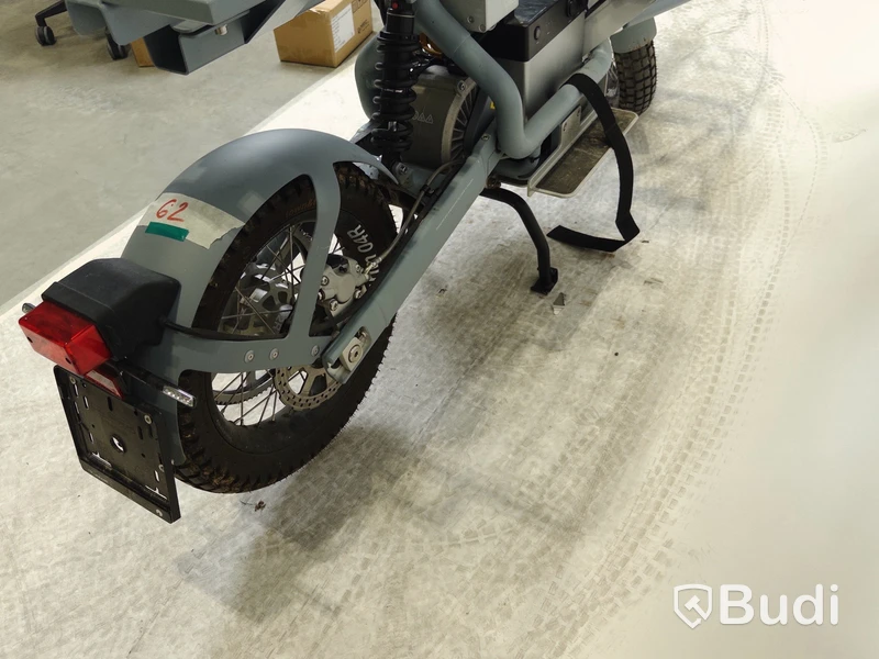YW2C3M049NT000706 Moped Cake ÖSA FLEX. Begagnad. Med Tillbehör.
