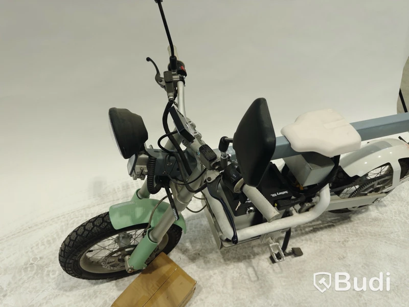 Lätt motorcykel Cake ÖSA PLUS 2021, REGNR; WKC08U. Begagnad. Med Tillbehör.