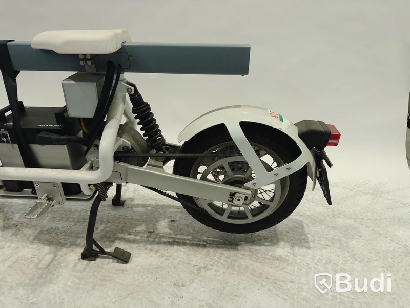 Lätt motorcykel Cake ÖSA PLUS 2021, REGNR; WKC08U. Begagnad. Med Tillbehör.