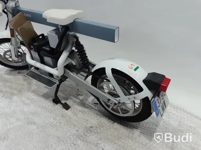 Lätt motorcykel Cake ÖSA PLUS. Begagnad. Med Tillbehör. Obs! Utlandsregistrerad