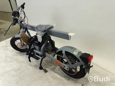 Moped Cake ÖSA FLEX. Begagnad. Med Tillbehör.