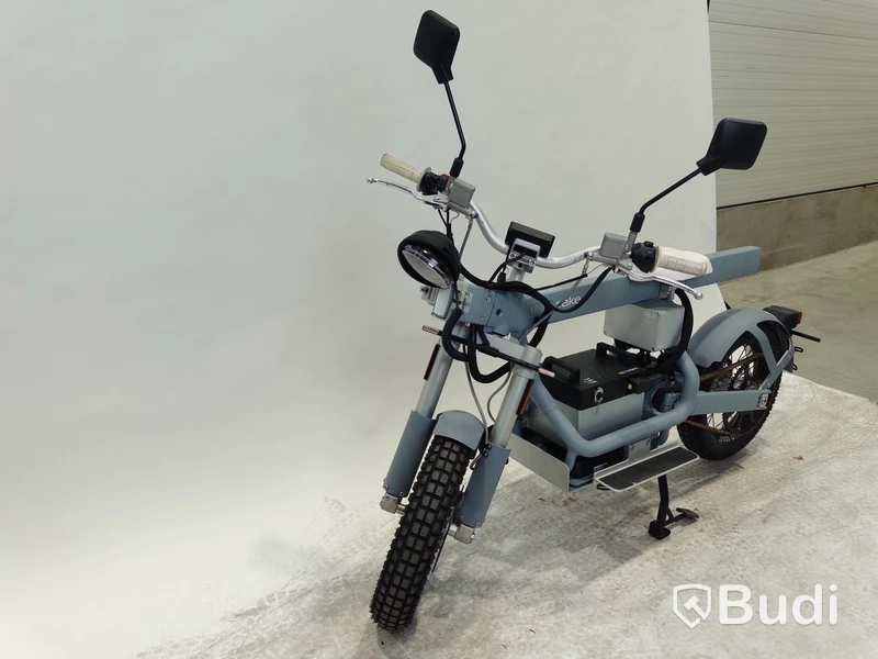 YW2C3M040NT000657 Moped Cake ÖSA FLEX. Begagnad. Med Tillbehör