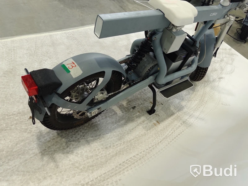 YW2C3M040NT000657 Moped Cake ÖSA FLEX. Begagnad. Med Tillbehör