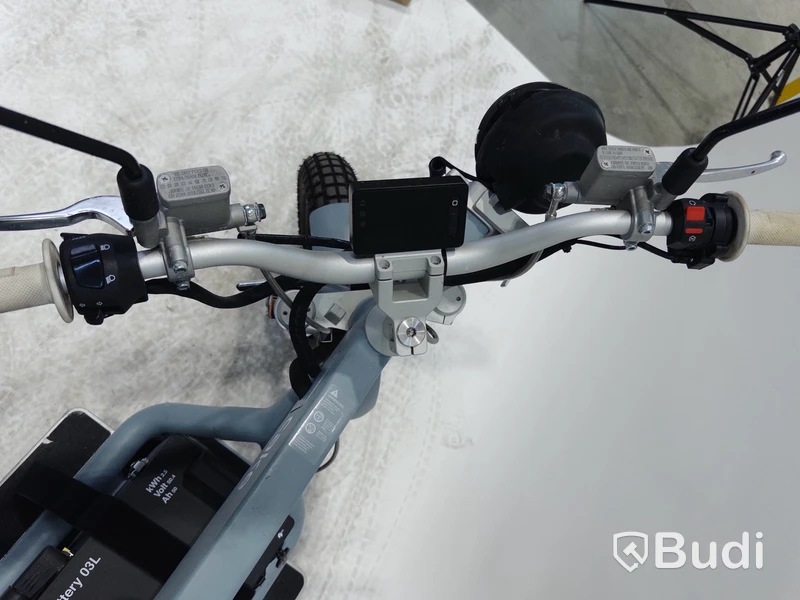 YW2C3M040NT000657 Moped Cake ÖSA FLEX. Begagnad. Med Tillbehör