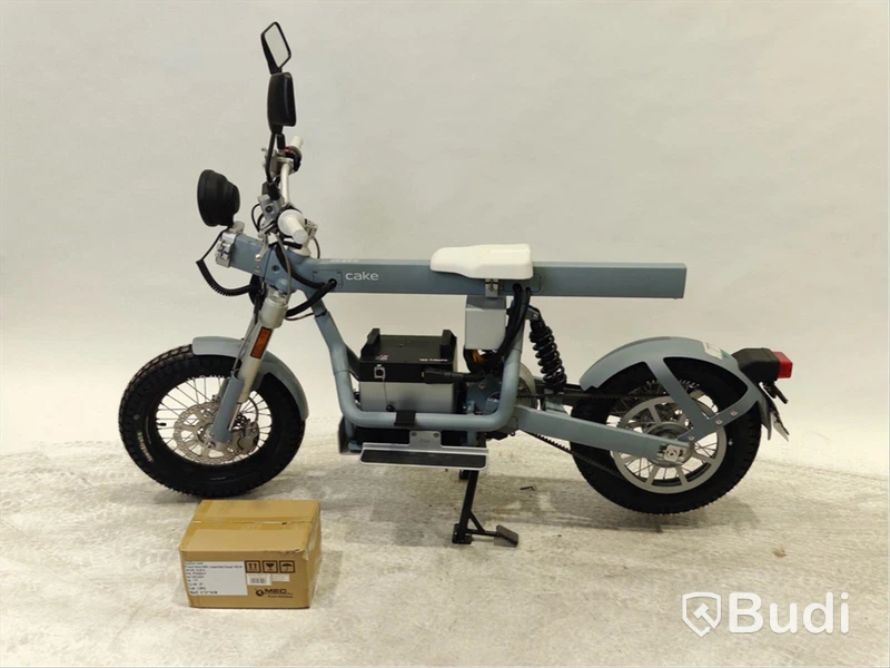 Moped Cake ÖSA FLEX 2021, REGNR; YLE69M. Begagnad. Med Tillbehör.