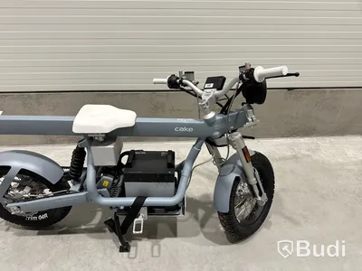 Moped Cake ÖSA FLEX. Begagnad. Med Tillbehör