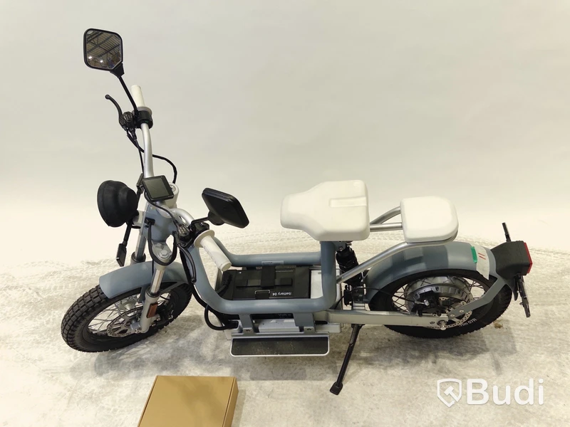 Moped Cake MAKKA FLEX GREY 2022, REGNR; WSX74D. Begagnad. Med Tillbehör. Klass 1