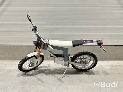 Lätt motorcykel Cake KALK & 2022, REGNR; RAA62C . Begagnad. Med Tillbehör.