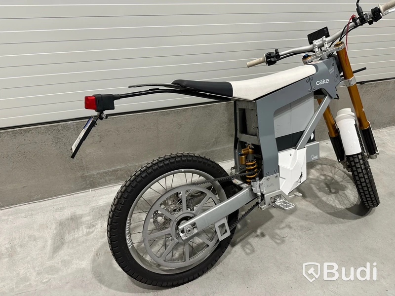 Lätt motorcykel Cake KALK & 2022, REGNR; RAA62C . Begagnad. Med Tillbehör.