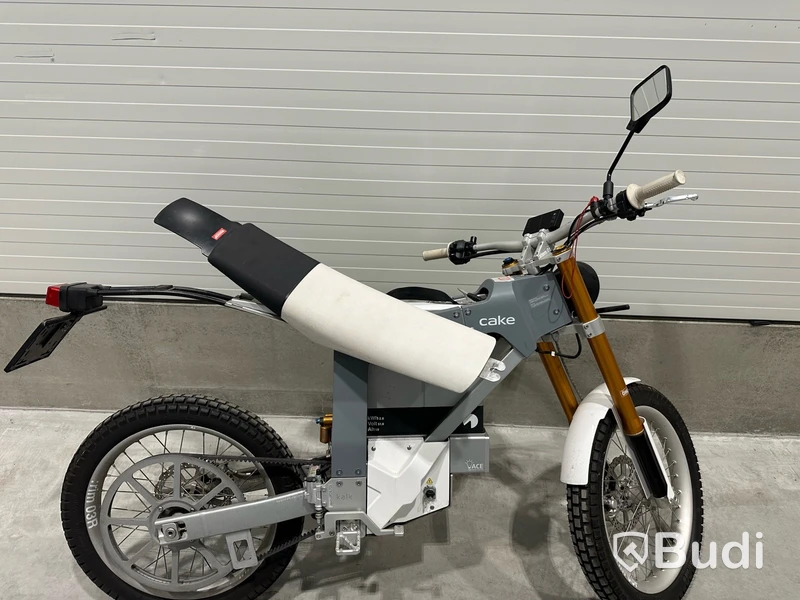 Lätt motorcykel Cake KALK & 2022, REGNR; RAA62C . Begagnad. Med Tillbehör.