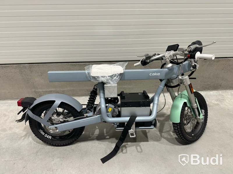 Moped Cake ÖSA LITE. Begagnad. Med Tillbehör. Obs! Utlandsregistrerad. Klass 1
