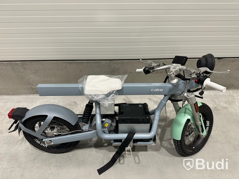 Moped Cake ÖSA LITE. Begagnad. Med Tillbehör. Obs! Utlandsregistrerad. Klass 1