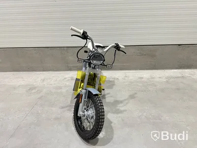 Moped Cake MAKKA FLEX GREY. Begagnad. Med Tillbehör. Klass 1