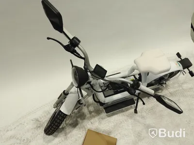 Moped Cake MAKKA FLEX WHITE, Begagnad. Klass 1
